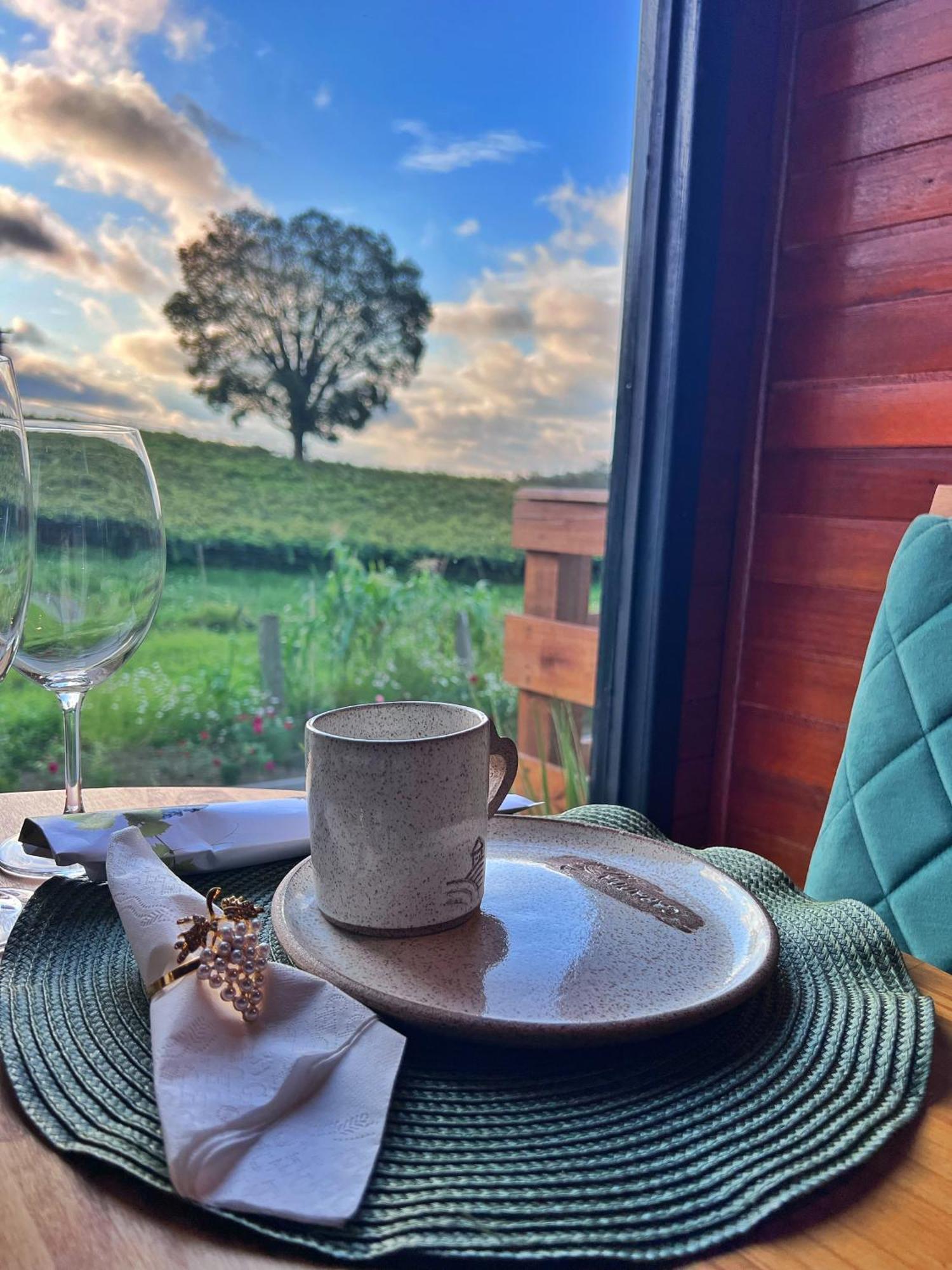 Capanna Del Vale - Um Refugio No Vale Dos Vinhedos Com Experiencia Exclusiva De Degustacao Na Vinicola Dom Candido Бенту-Гонсалвіс Екстер'єр фото