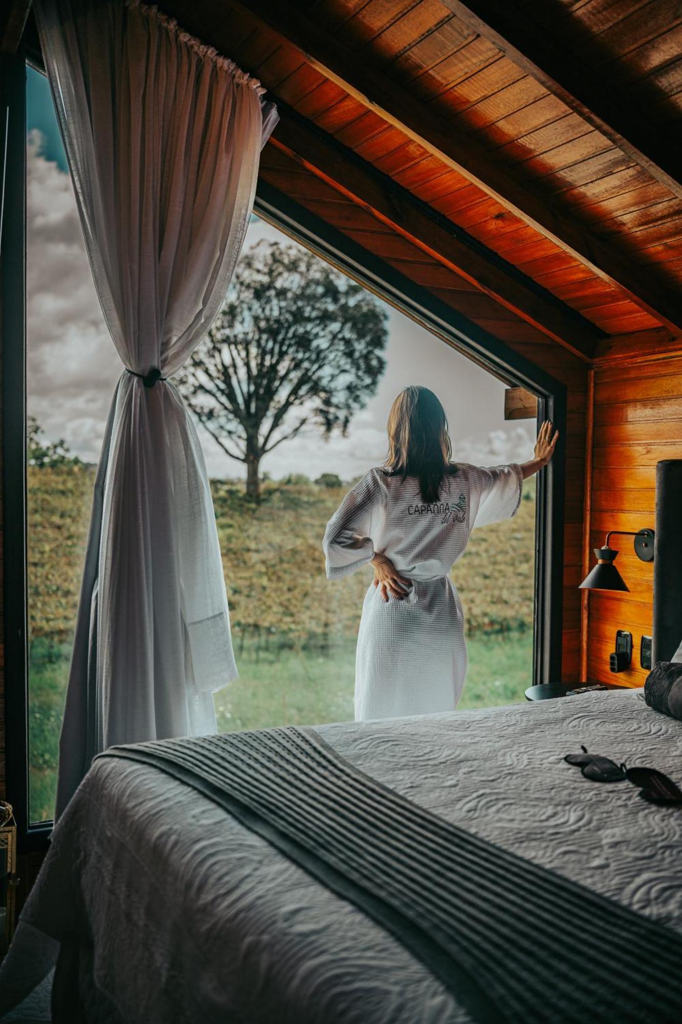 Capanna Del Vale - Um Refugio No Vale Dos Vinhedos Com Experiencia Exclusiva De Degustacao Na Vinicola Dom Candido Бенту-Гонсалвіс Екстер'єр фото